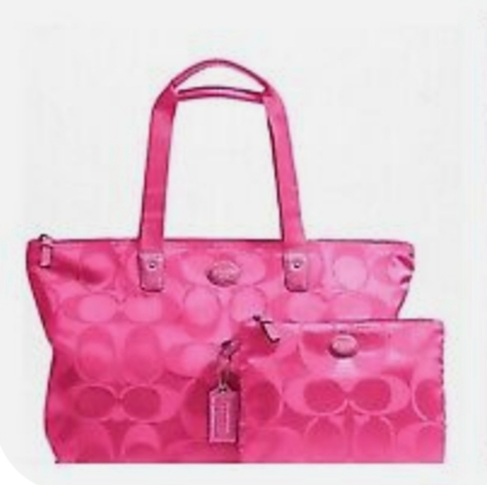 Coach Large PINK GetawayPACKABLE Travel WeekenderTote